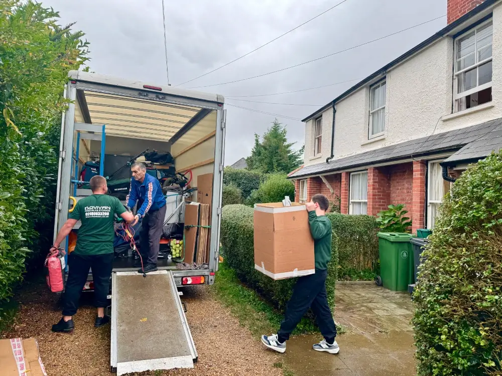 House removals in Ruislip HA4