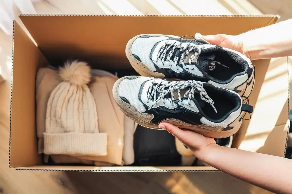 Packing shoes guidance