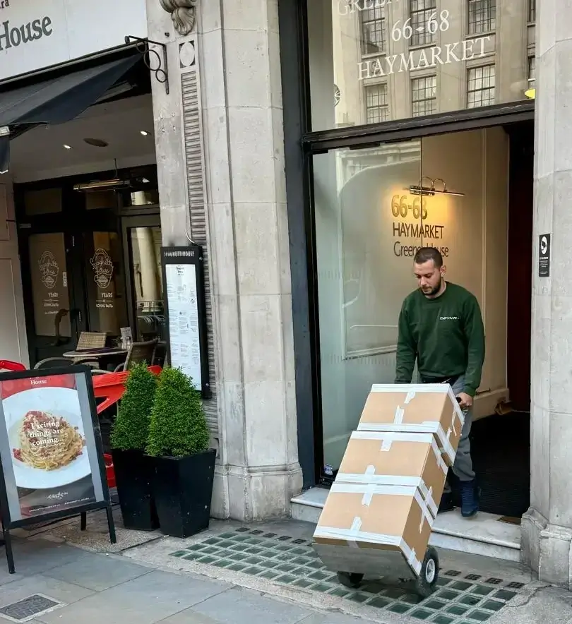 Office removals London by Movivan