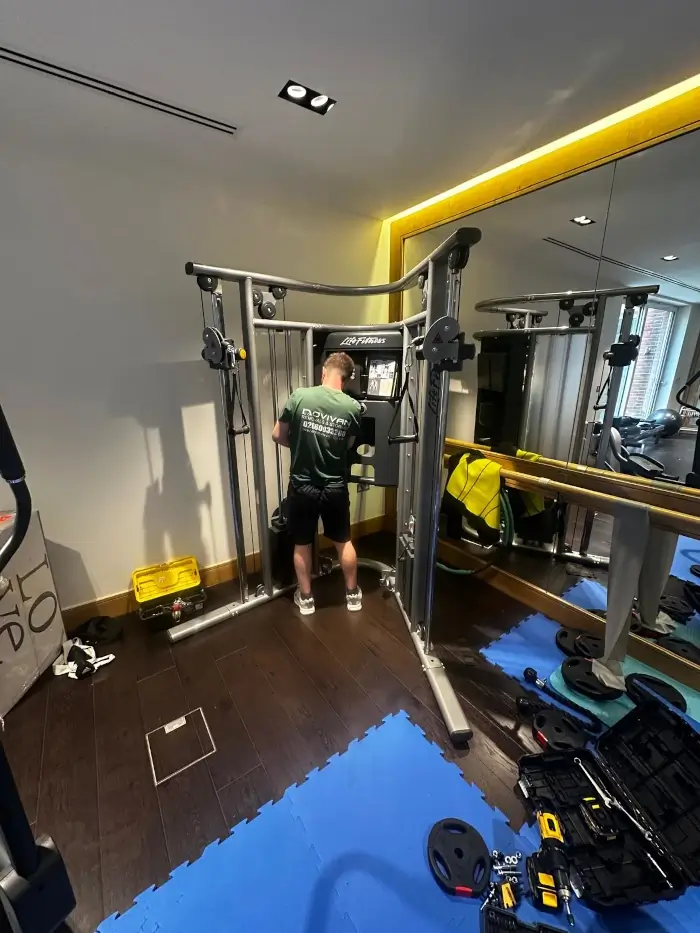 Fitness equipment dismantling