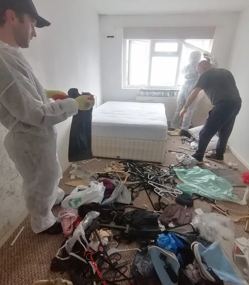 House clearance London workers