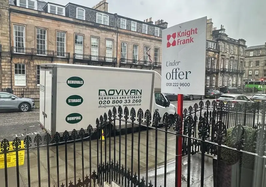 Edinburgh to London removal services